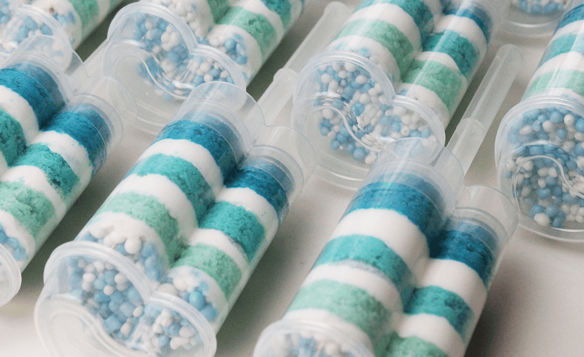 Ombre Heart Cake Push Pops